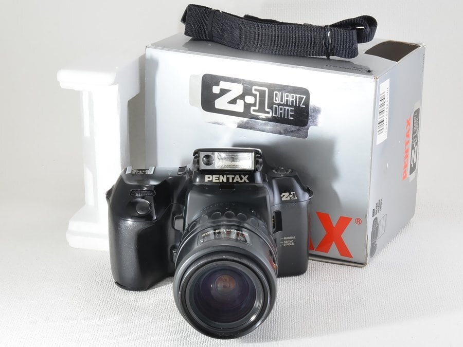 PENTAX フィルムカメラ　Z-10 QUARTZ DATE 一眼レフ