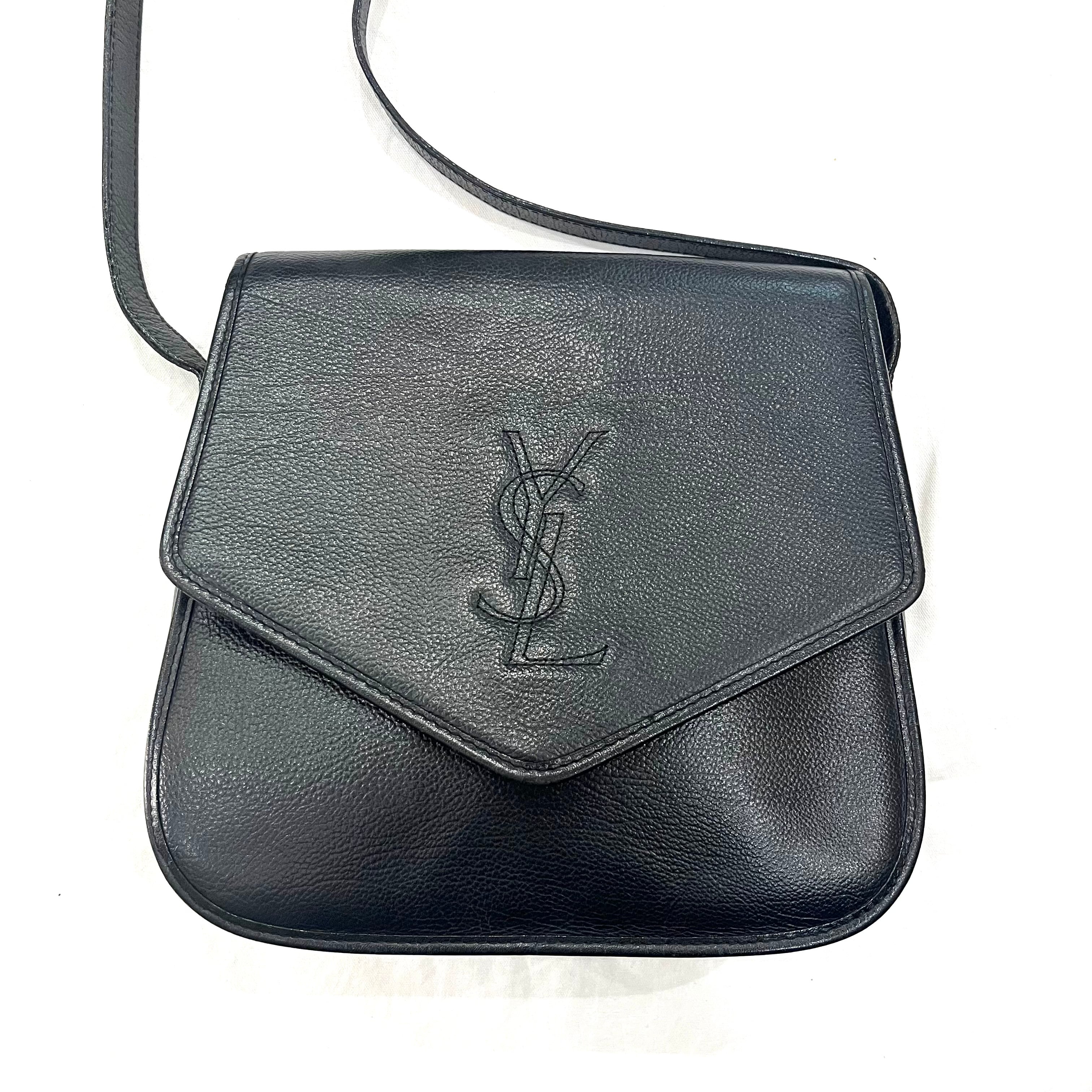 YVES SAINT LAURENT】2279 本革軽量YSLロゴレザーショルダーバッグ