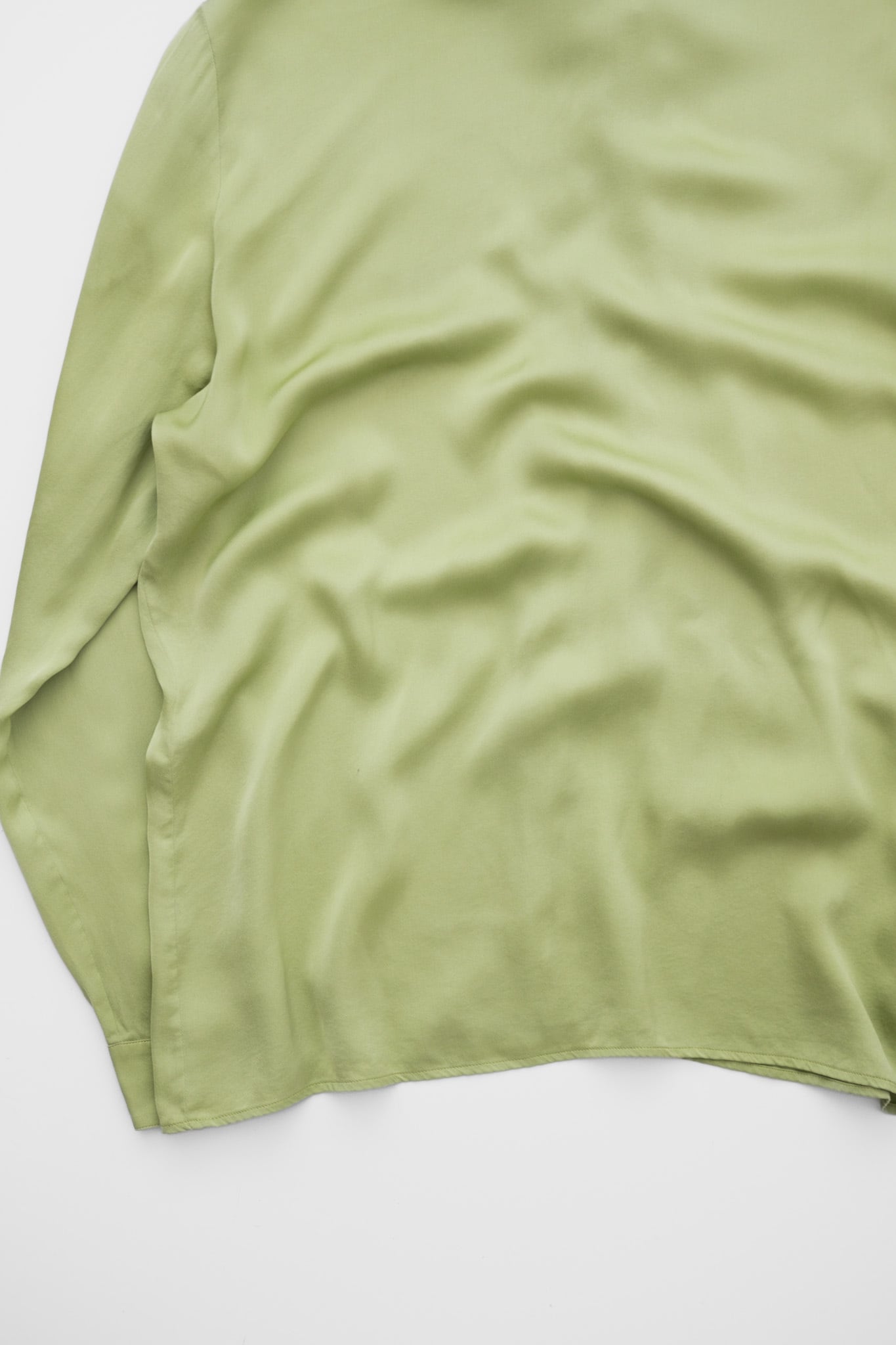 94-04] “GUCCI” Silk Tie-Neck Uniform Blouse（Designe by Tom Ford