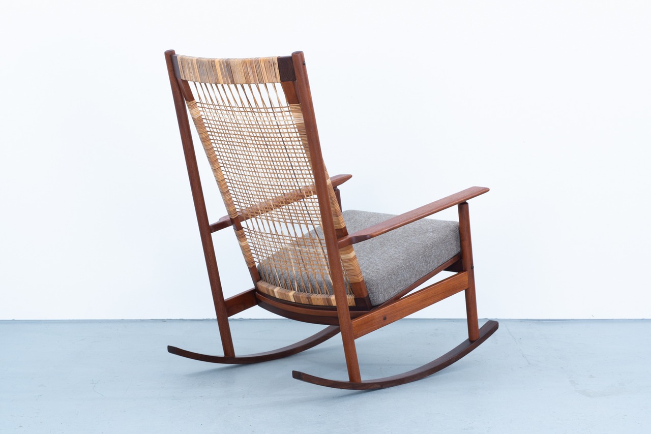 Hans Olsen | model.532A Rocking Chair