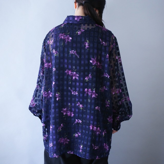 block and flower full pattern over silhouette see-through shirt