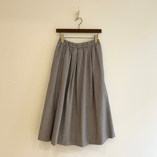 C21797 Gingham Oxford Box Tuck Skirt