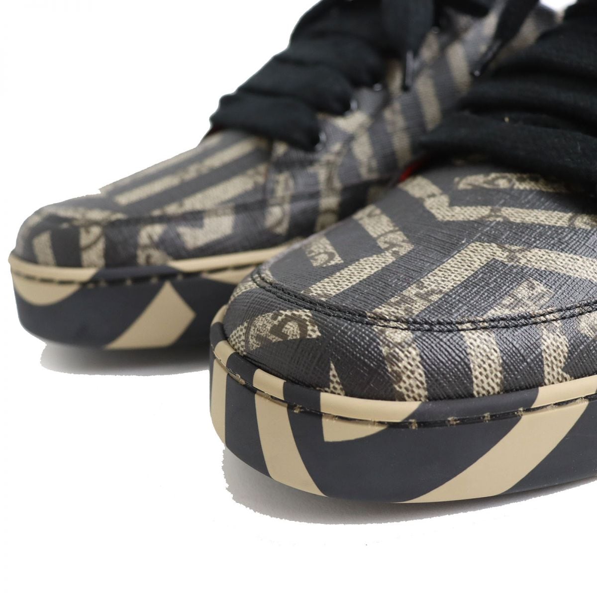 GUCCI GG カレイド ローカット スニーカー