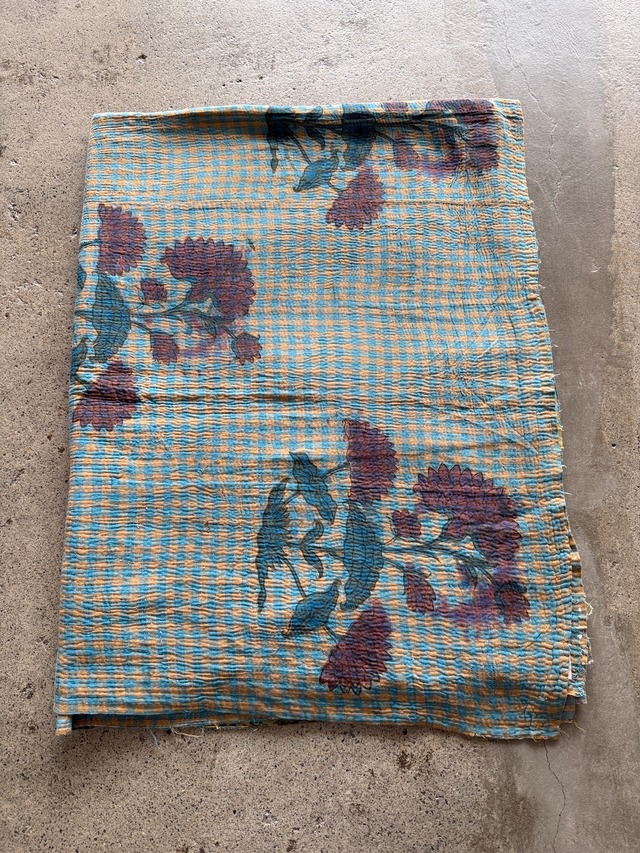 インド　ヴィンテージカンタキルト　リバーシブル　マルチカバー　　IND20