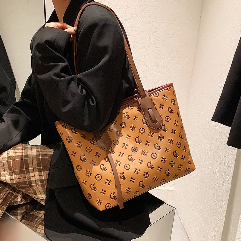 カジュアルスタンダードオータム レトロ 秋物 トートバッグ ハンドバッグ Tiancai_Wing_Bag81135020354