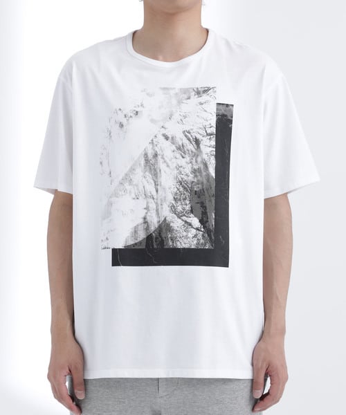 Opus Inn × STUDIOUS "Mono Tone Lyric Print T-Shirt"