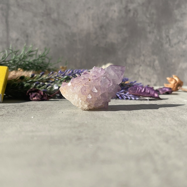 南アフリカ産 カクタスクォーツ（スピリットクォーツ）｜淡紫×高い照り