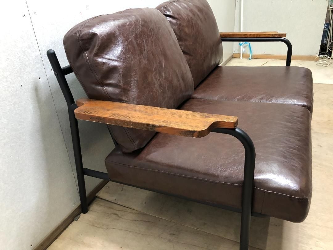 ソフトレザー 鉄脚 2人掛け ソファ 肘付き 75050-1-010 | みなと屋本舗