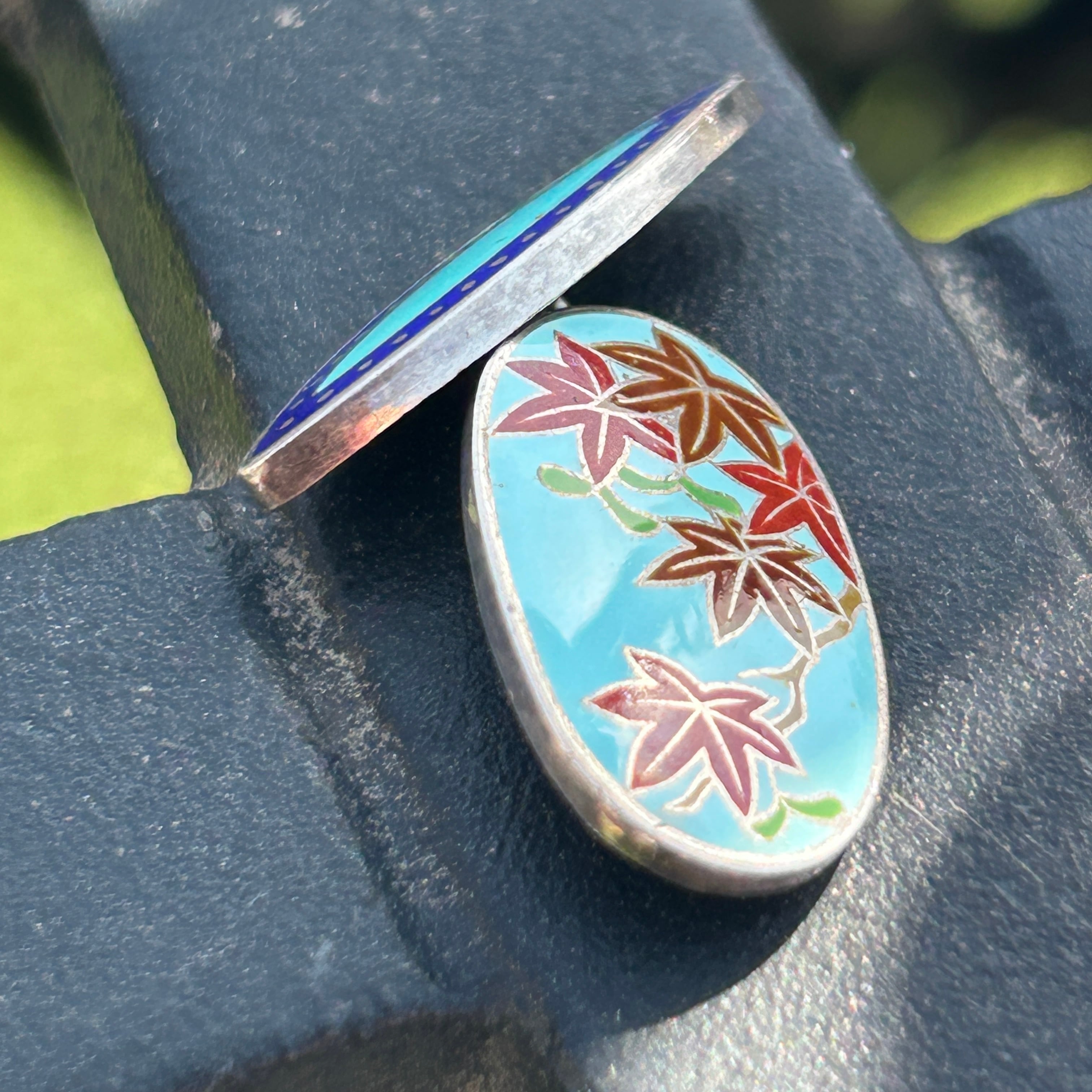 ヴィンテージ　輸出用七宝カフスボタン　スカイブルーに紅葉