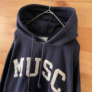 【MV SPORT】MUSC ノースカロライナ医科大学 カレッジ 刺繍ロゴ スウェットパーカー Sサイズ US古着