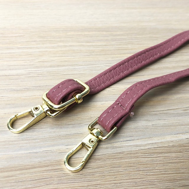 送料無料 翌日発送 スマホ 携帯ポーチ 携帯財布 スマホポーチ ショルダーバック 新作 かわいいおしゃれポーチ お出かけポシェット グレー ブラック ピンク P T