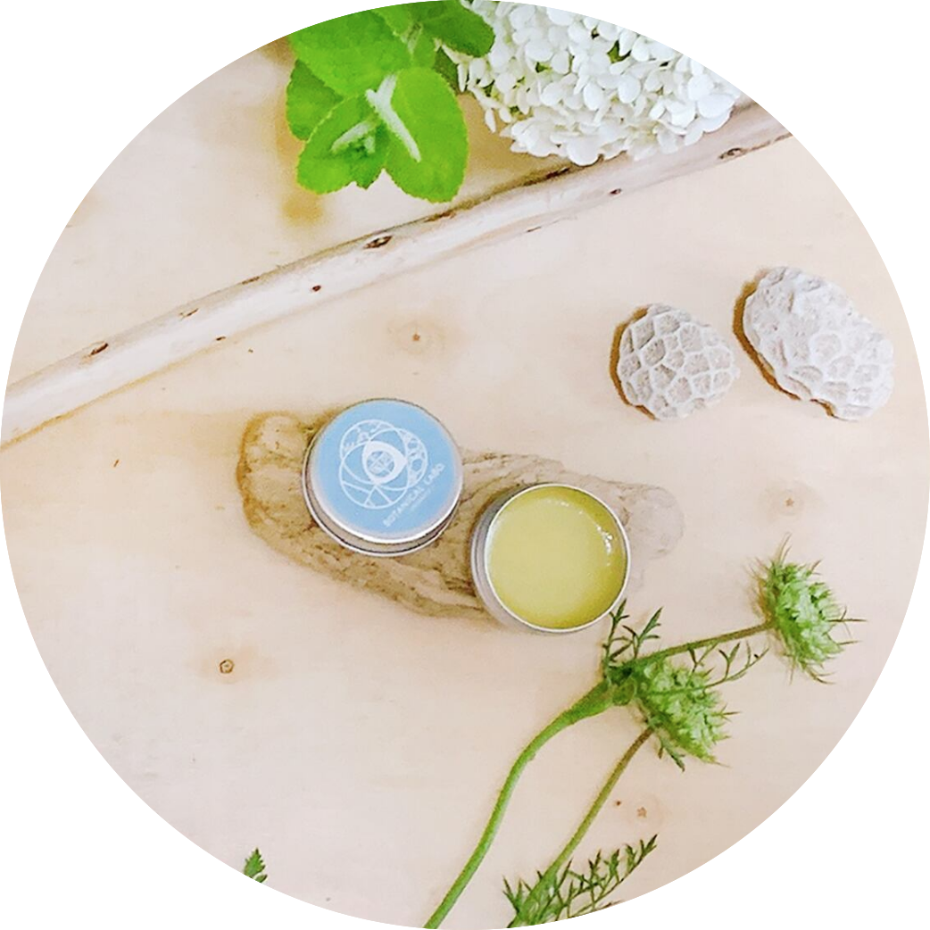 Brilliant ミツロウバームM（12g）