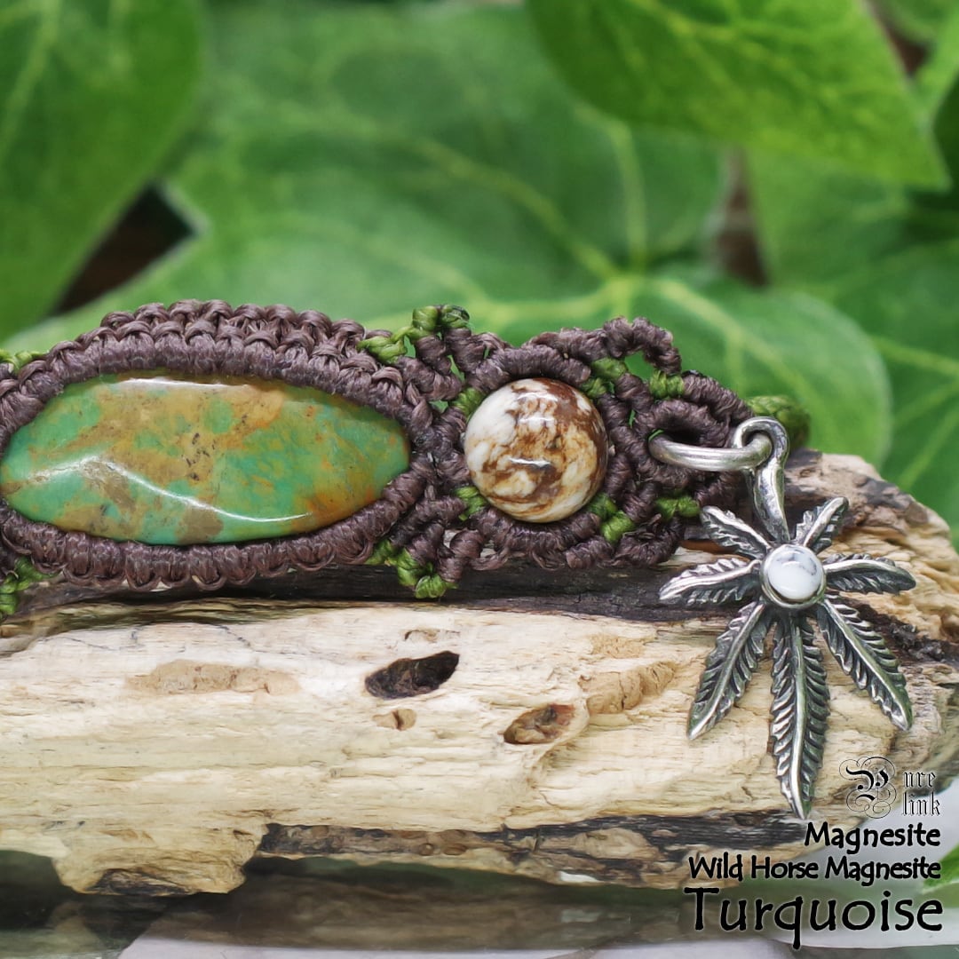 ワイルドホース　ターコイズのブレスレット ターコイズ』『ワイルドホース』ガンジャシルバー925マクラメ編