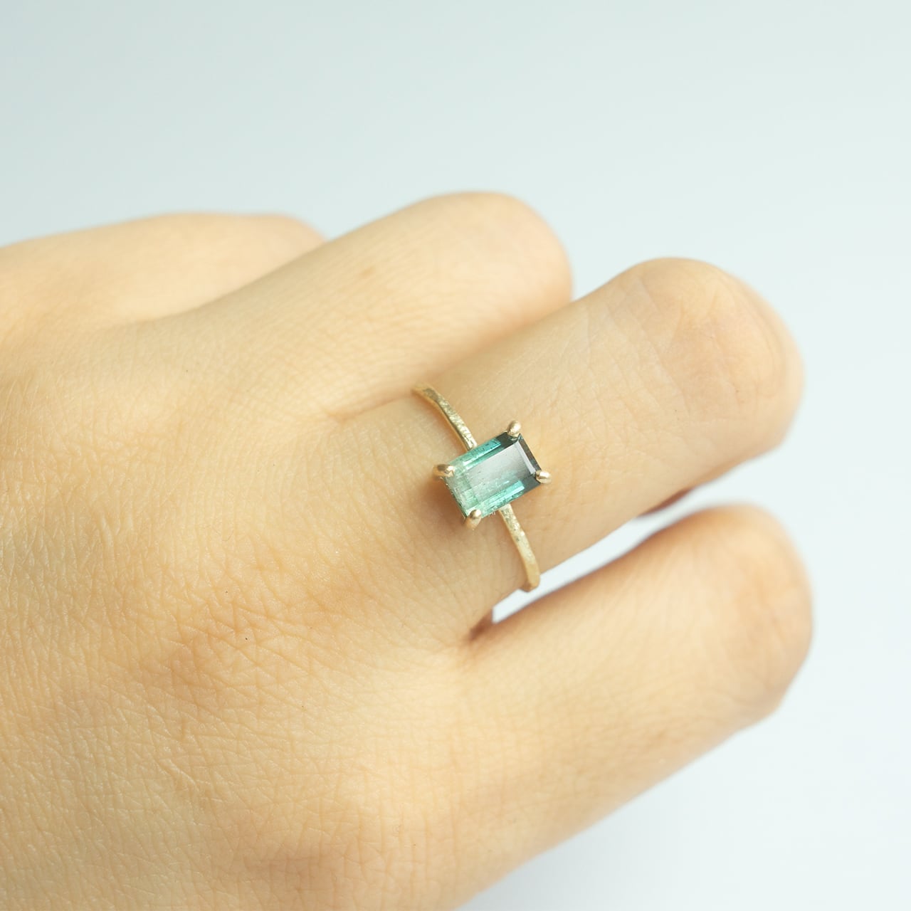 値引中❣　逸品ラジウム鉱石 キュリー石　18金たっぷりペンダントトップ Rock Ring ーバイカラートルマリン | Kumiko Taya jewelry