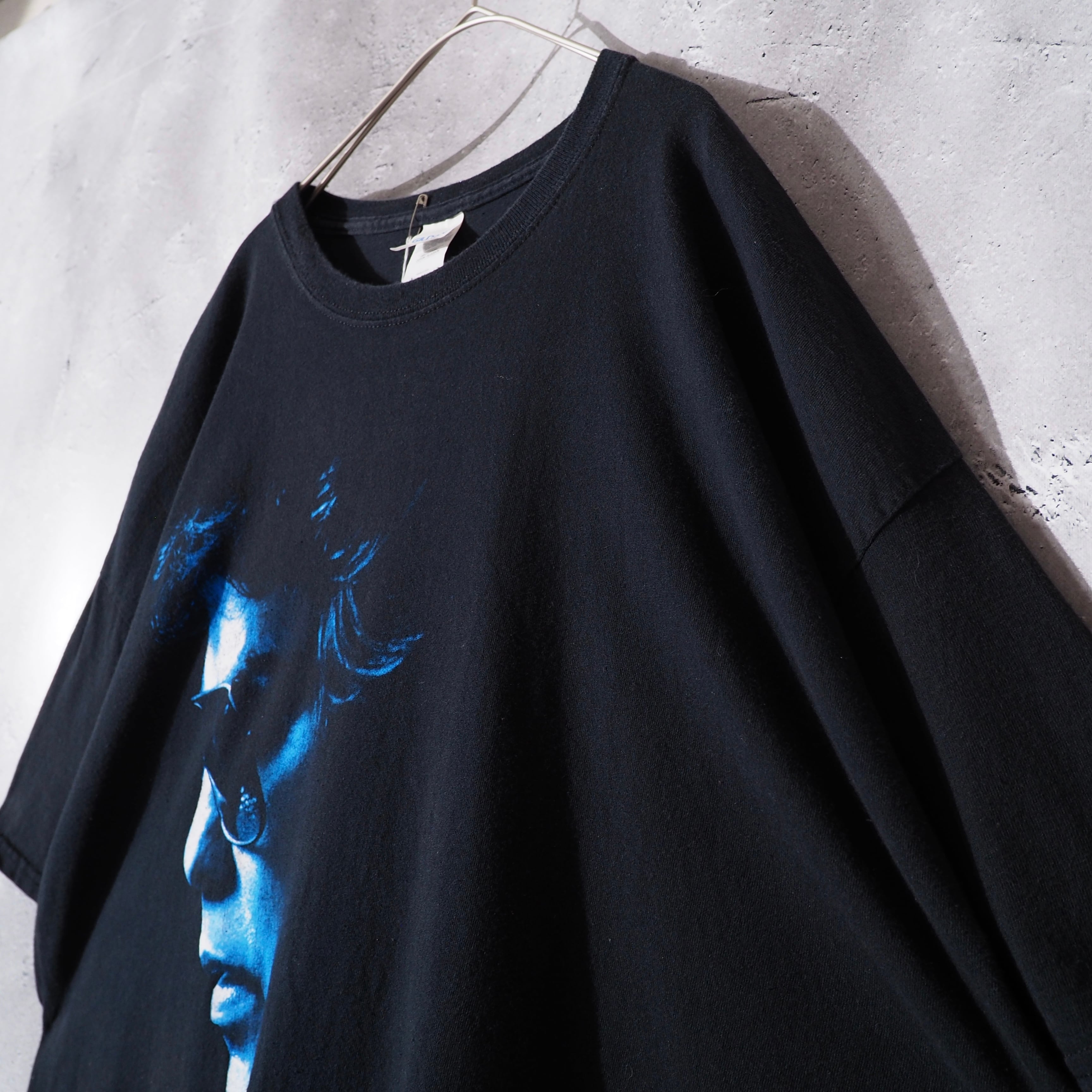 ” Ronnie milsap ” smoky mountain rain printed loose black Tee