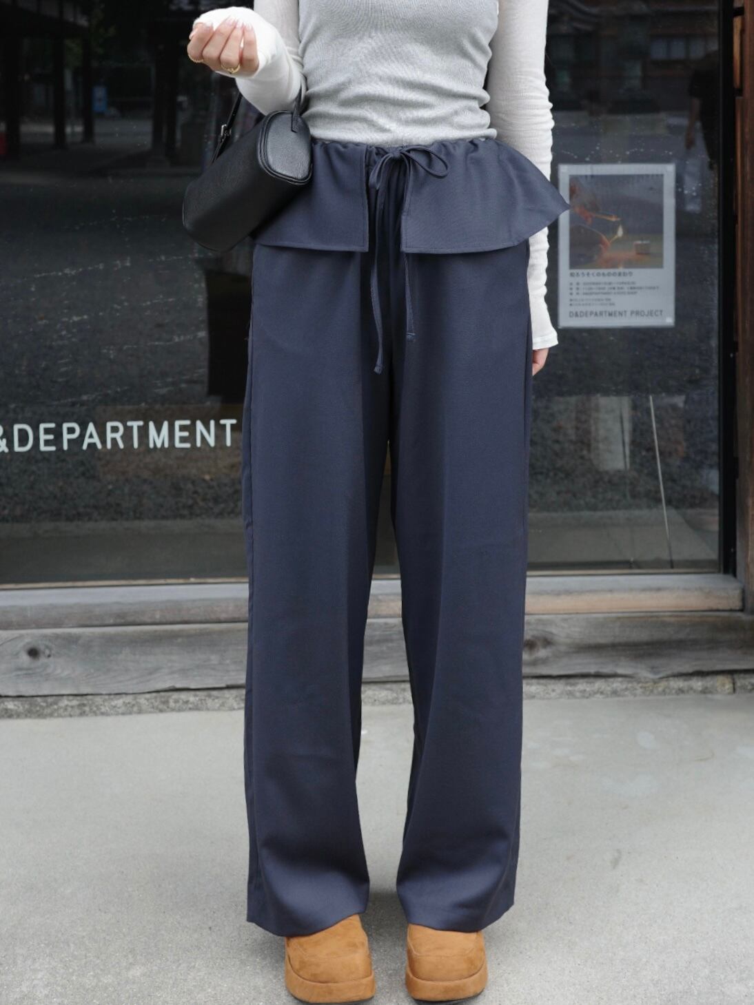 Peplum slacks/ navy (10月上旬〜中旬頃発送予定)