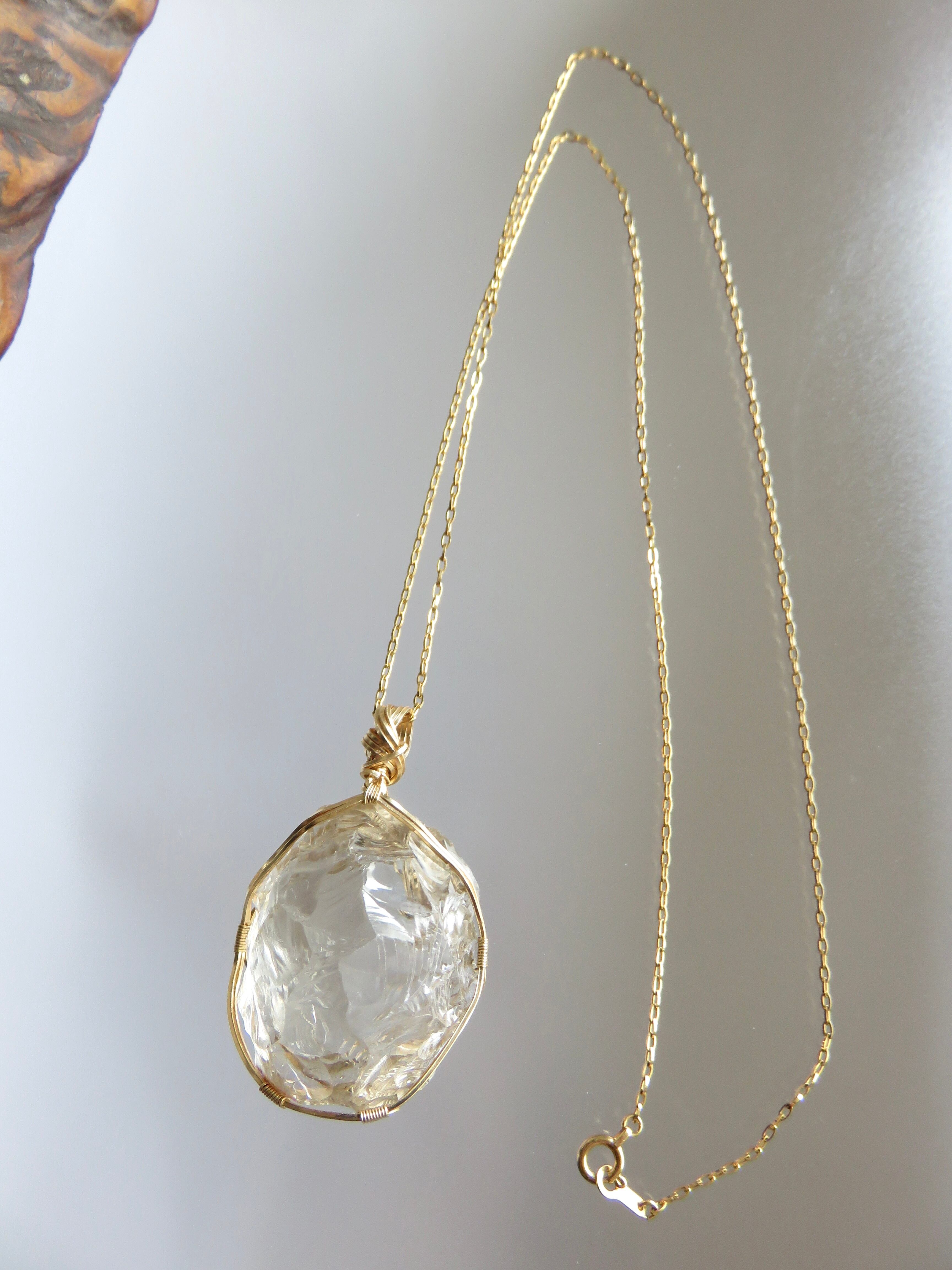 4月誕生石新作】かっこみ水晶女神巻きペンダントトップ | komichi