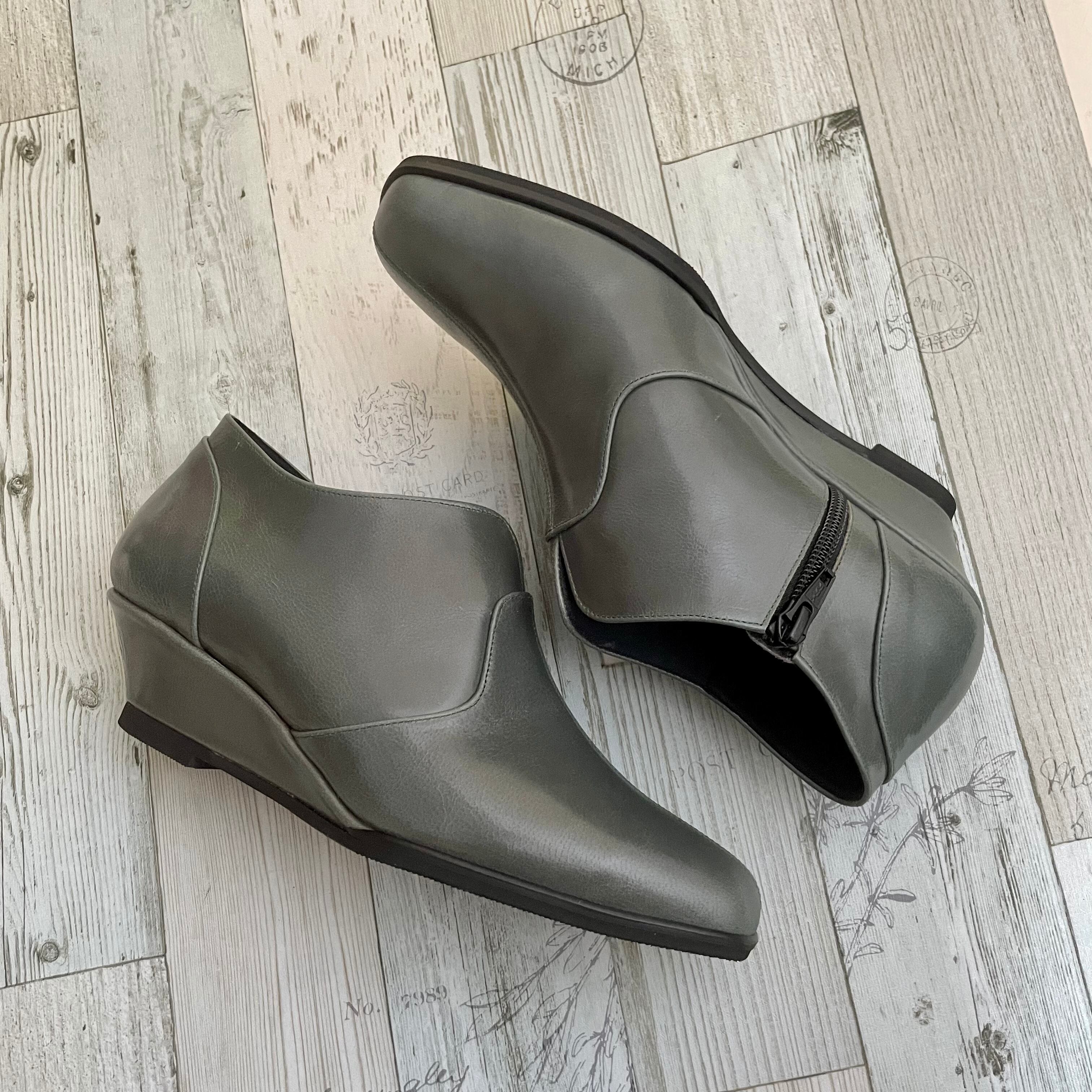 スクエアトゥブーティ