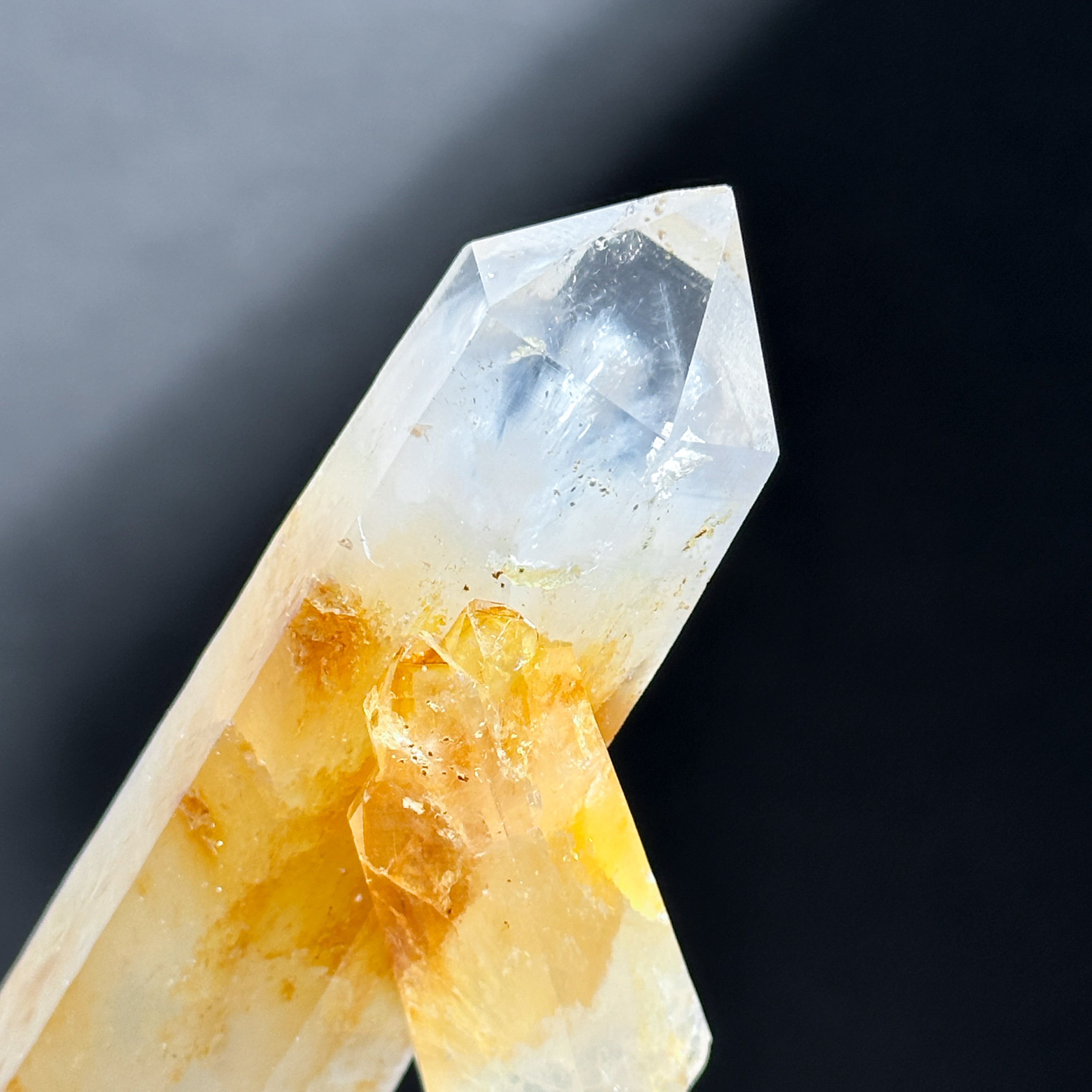 ブルーミストクォーツ ポイント67◇ Blue Mist Quartz ◇ 天然石・鉱物