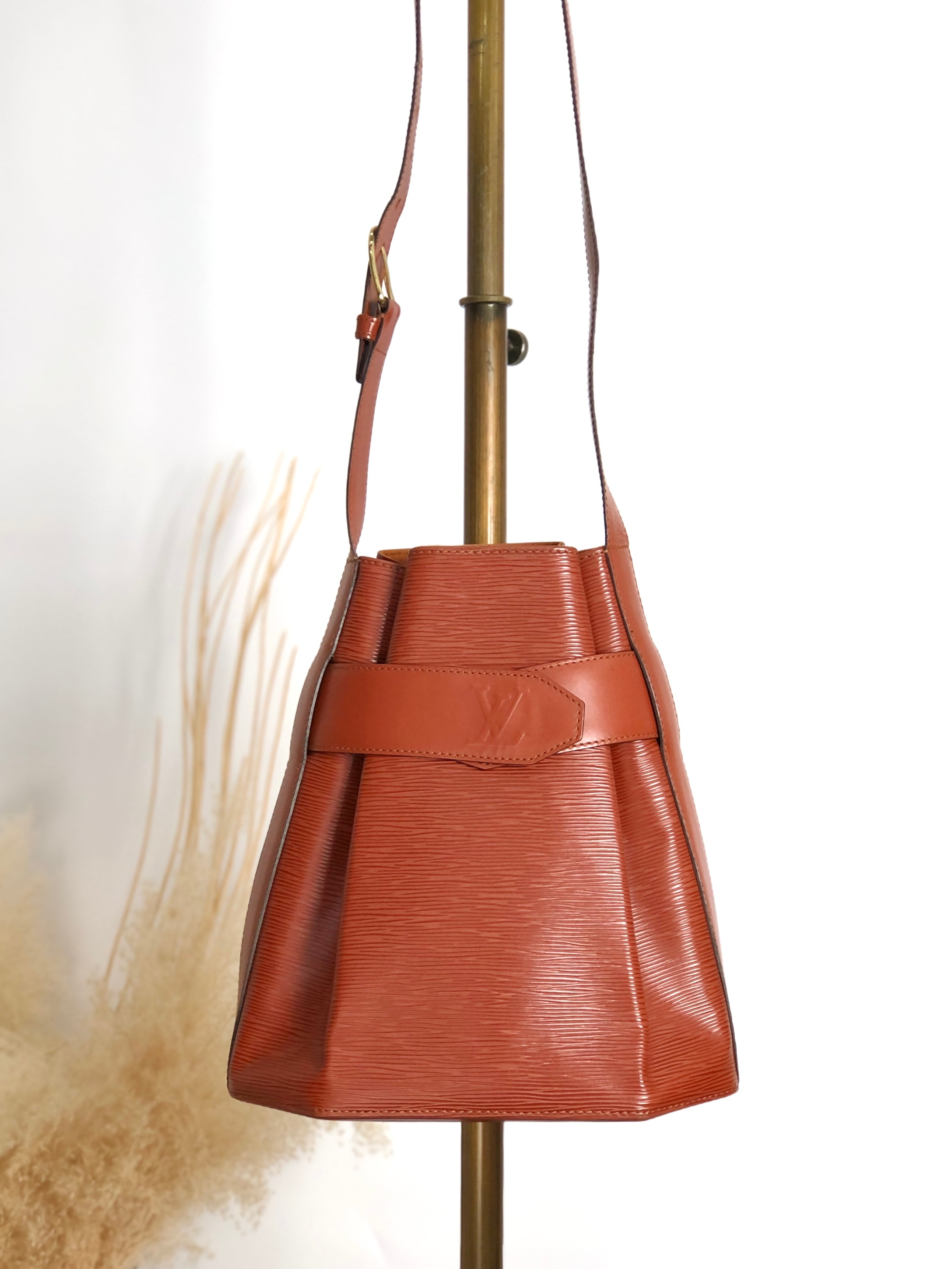LOUIS VUITTON ルイヴィトン エピ ショルダーバッグ サックデポール ケニアブラウン レザー 巾着 vintage ヴィンテージ オールド t3tdjx