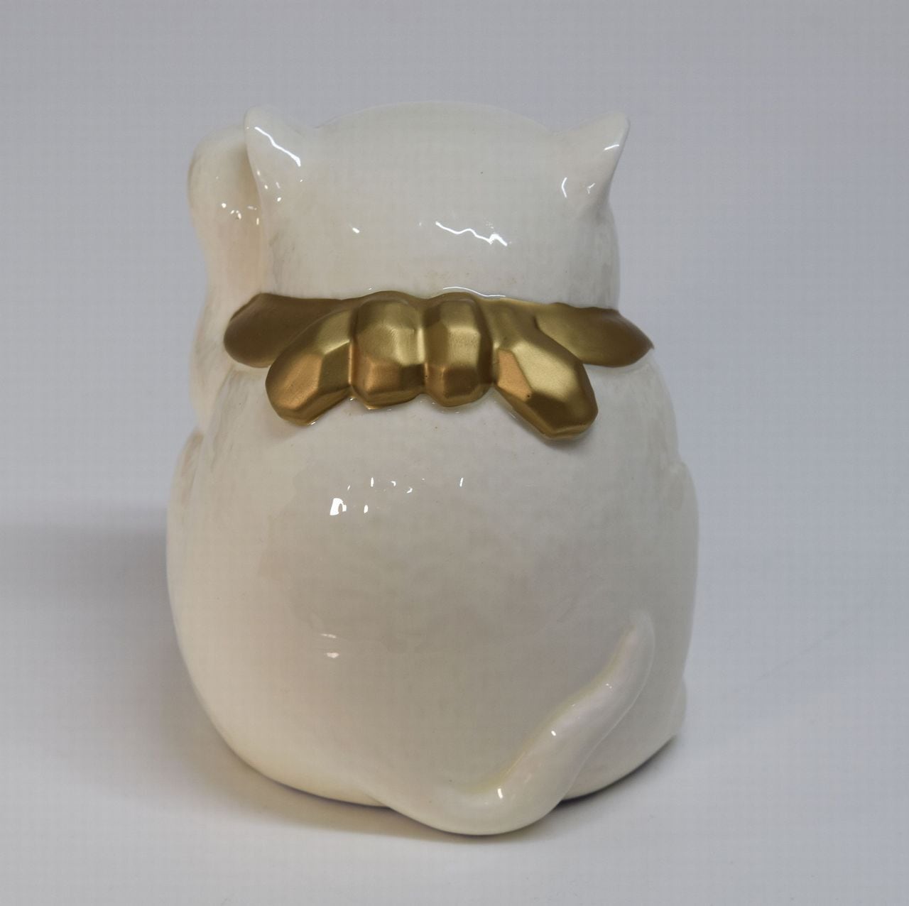 尾関孝之作 白い招き猫 銀座陶雅堂扱い 金銀彩 昭和レトロ | 一丁目
