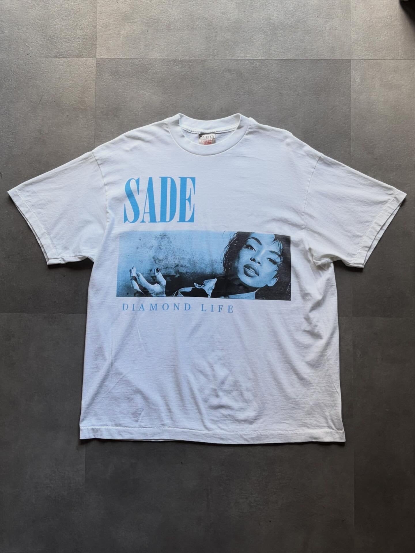 d*z様 SADE Diamond Life Tシャツ ONEITA SADE シャーデー DIAMOND LIFE プリントTシャツ ONEITA XL 白 | Léon