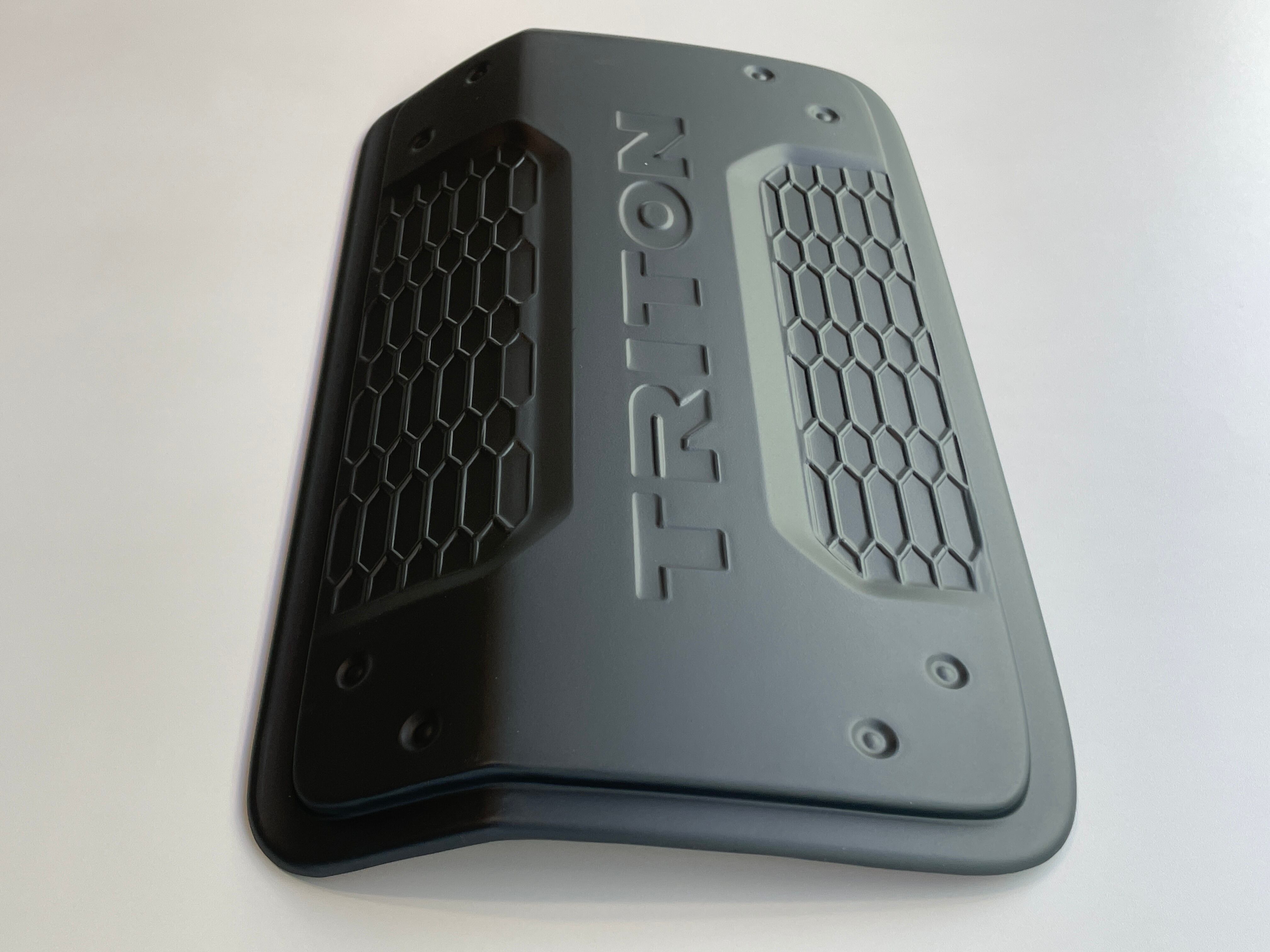 MDF 新型トライトン用フューエルリッドカバー（マットブラック） | MDF
