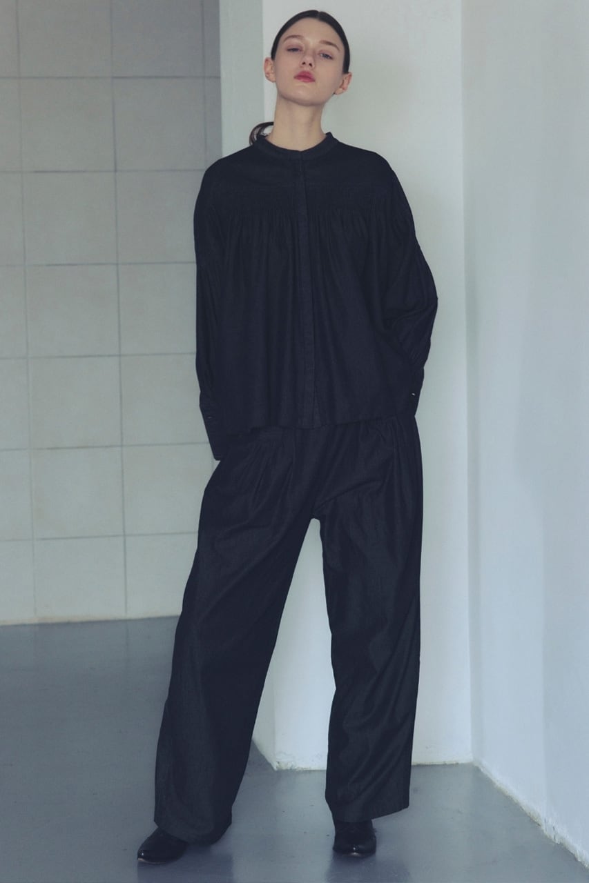 【美品】ANAYI ジョーゼットピンタックブラウス 38 予約商品》〔SGN0779〕デニムピンタックブラウス BLACK | AAYUSHI