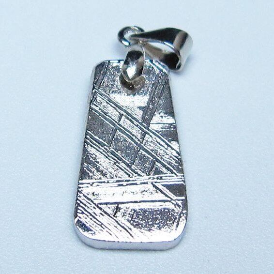 ギベオン ペンダント 隕石 メテオライト 一点物 メール便可 112-13405