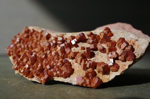 バナジナイト Vanadinite 2013