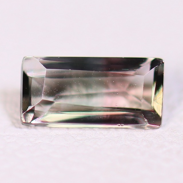 4438『天然バイカラーユークレース』1.58ct ジンバブエ産 ラフロック 