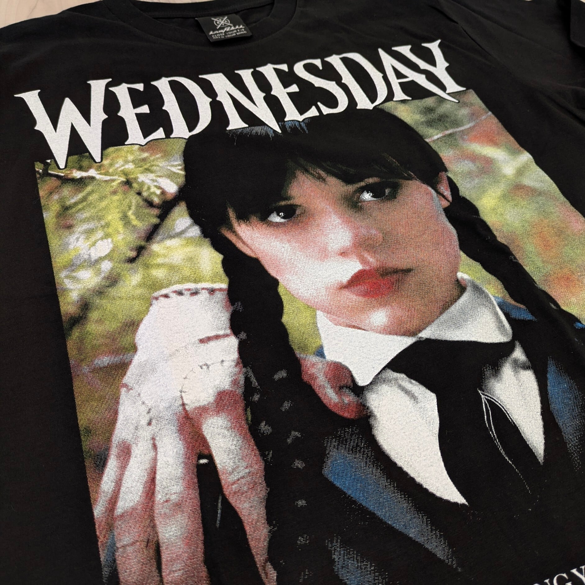 【 Wednesday & HAND / ウェンズデー&ハンド 】ロングTシャツ / ADAMSFAMILY / ジェナ・オルテガ 〚アメリカン雑貨 アメトイ〛