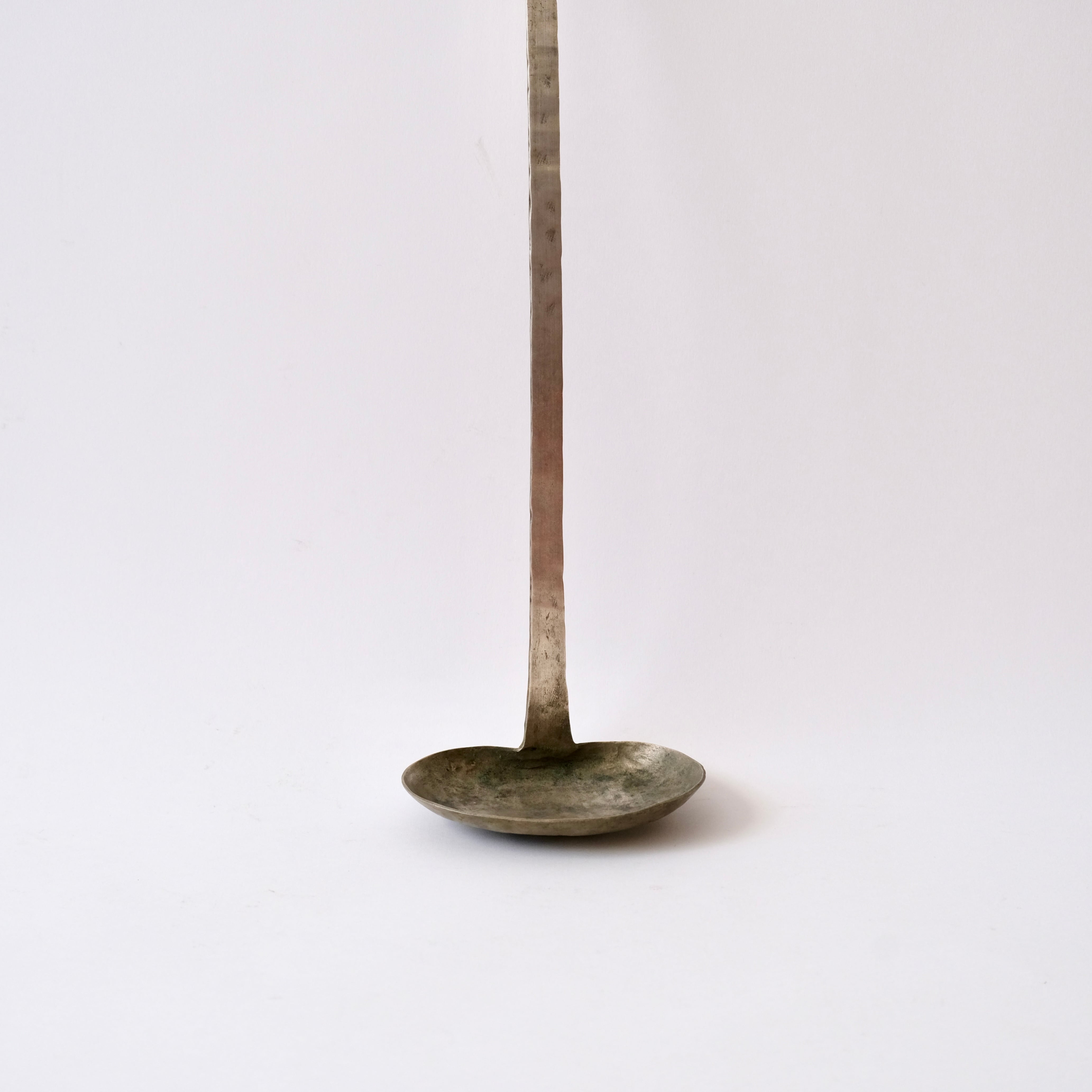 韓国 古いもの アンティーク 真鍮の灯火器台と灯火器-silversky