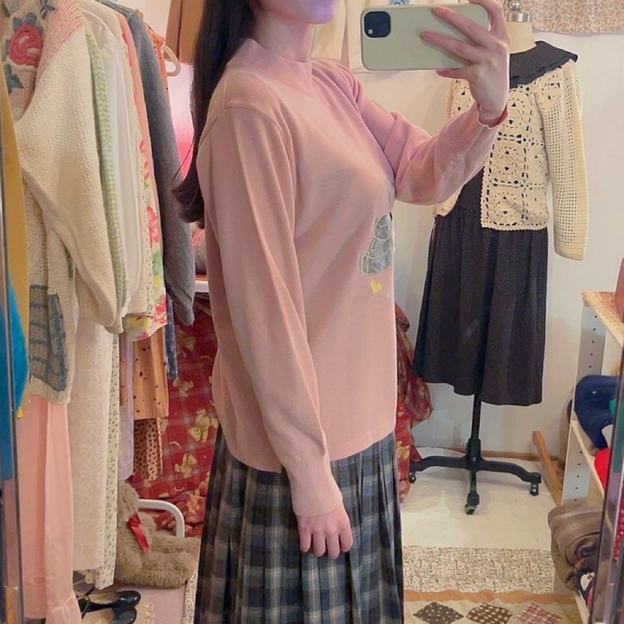 bear applique pink knit sweater