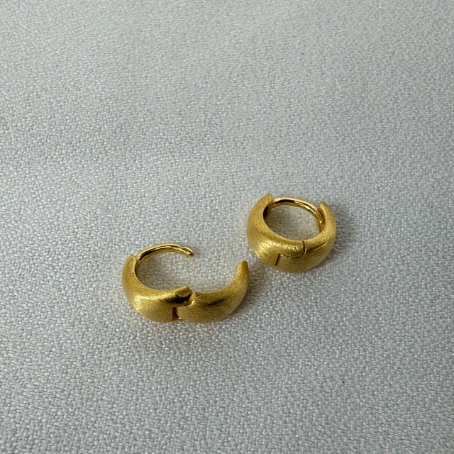 【片耳】P35 / drop-mattミニピアス