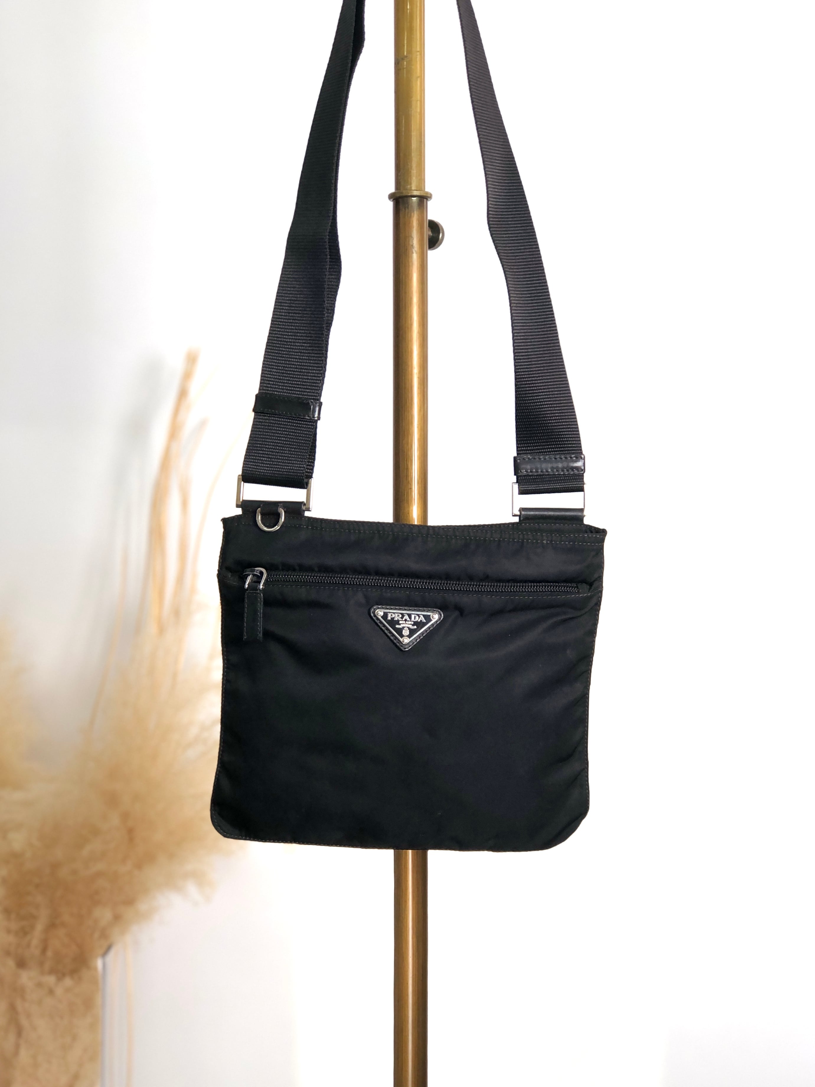 PRADA プラダ ショルダーバッグ ブラック トライアングルロゴ ナイロン vintage ヴィンテージ オールド g7nprp