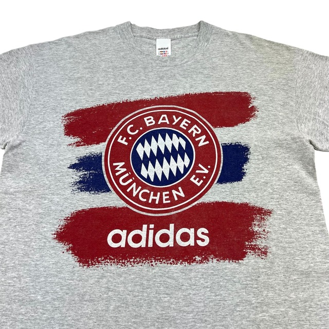 1020. 1990's adidas tee FC Bayern München グレー プリント Tシャツ フットボール サッカー FCバイエルンミュンヘン  半袖 90s 90年代 vintage ビンテージアディダス ユーロ古着 | PeeCan