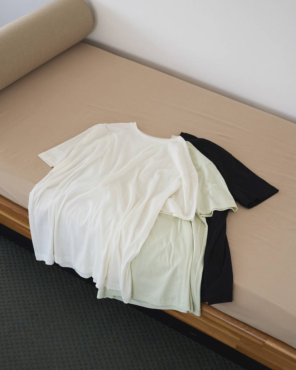 【 anuke 】Sheer Over T-Shirts