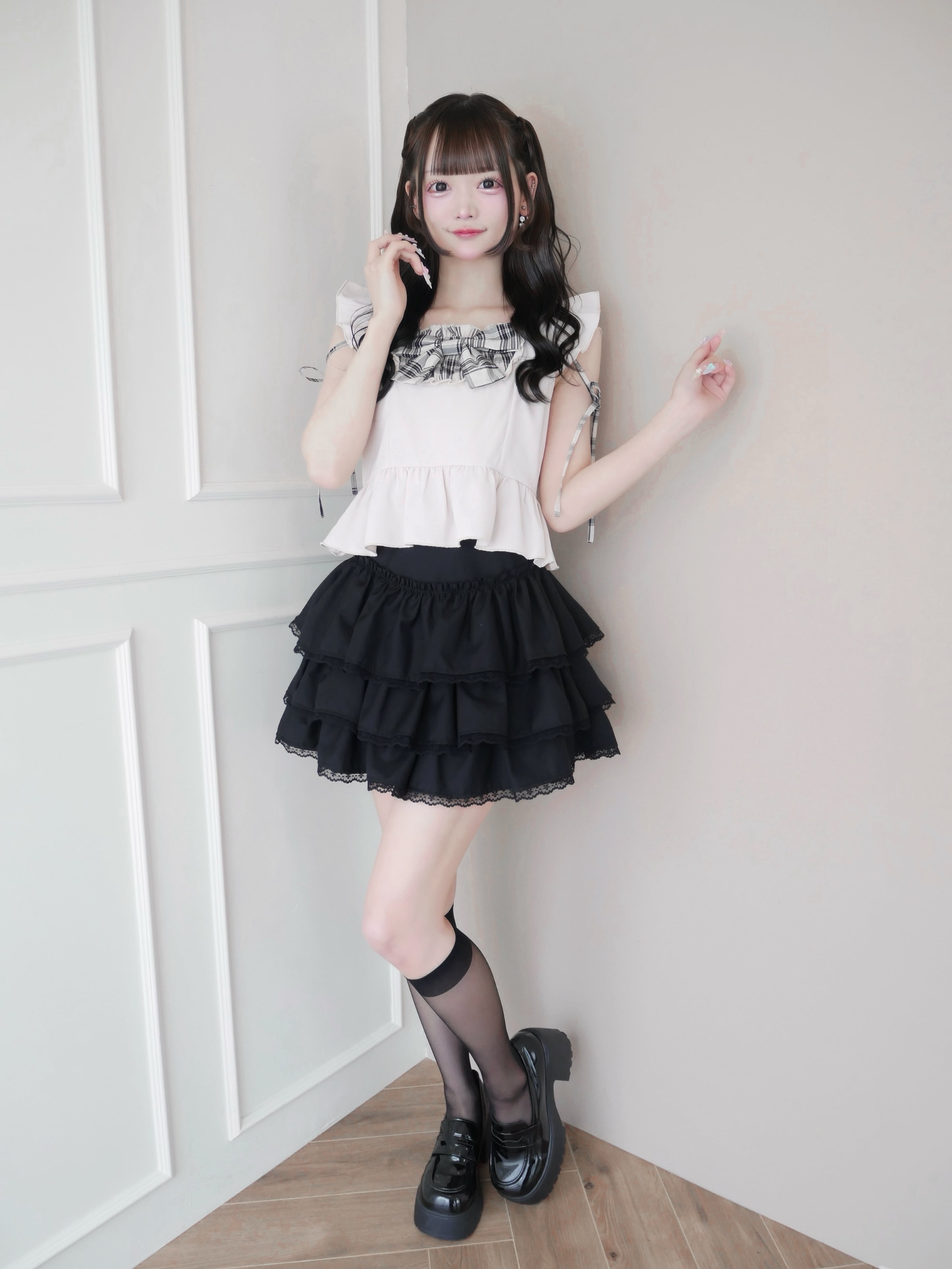 frill ribbon blouse