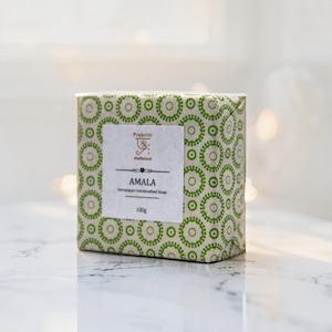 ヒマラヤの雇用を創出している手作り植物石鹸 　アーユルヴェーダ・アマラ・ソープ　Prakriti #be Natural Soap Amala