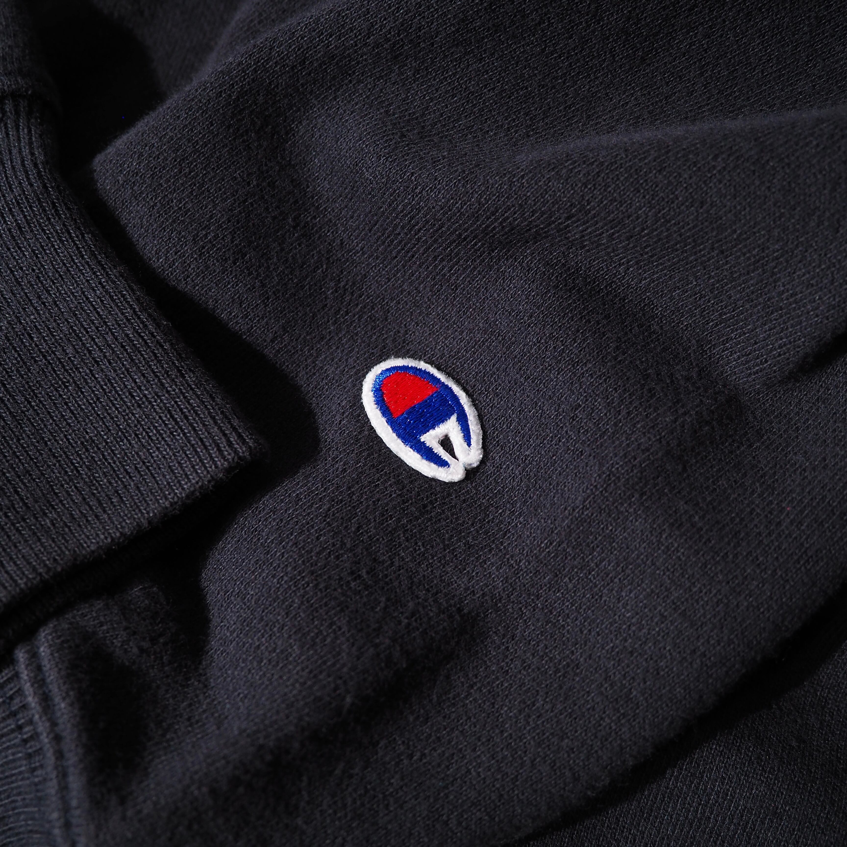” Champion ” logo printed sumikuro color sweat shirt