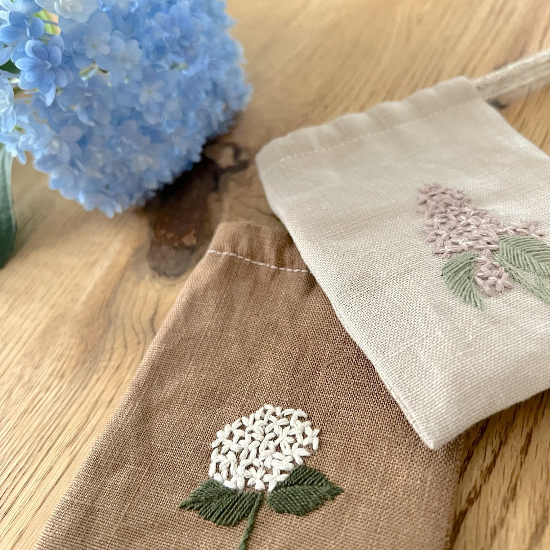 ボタニカル刺繍のミニ巾着【6種類】受注制作 | Leparc