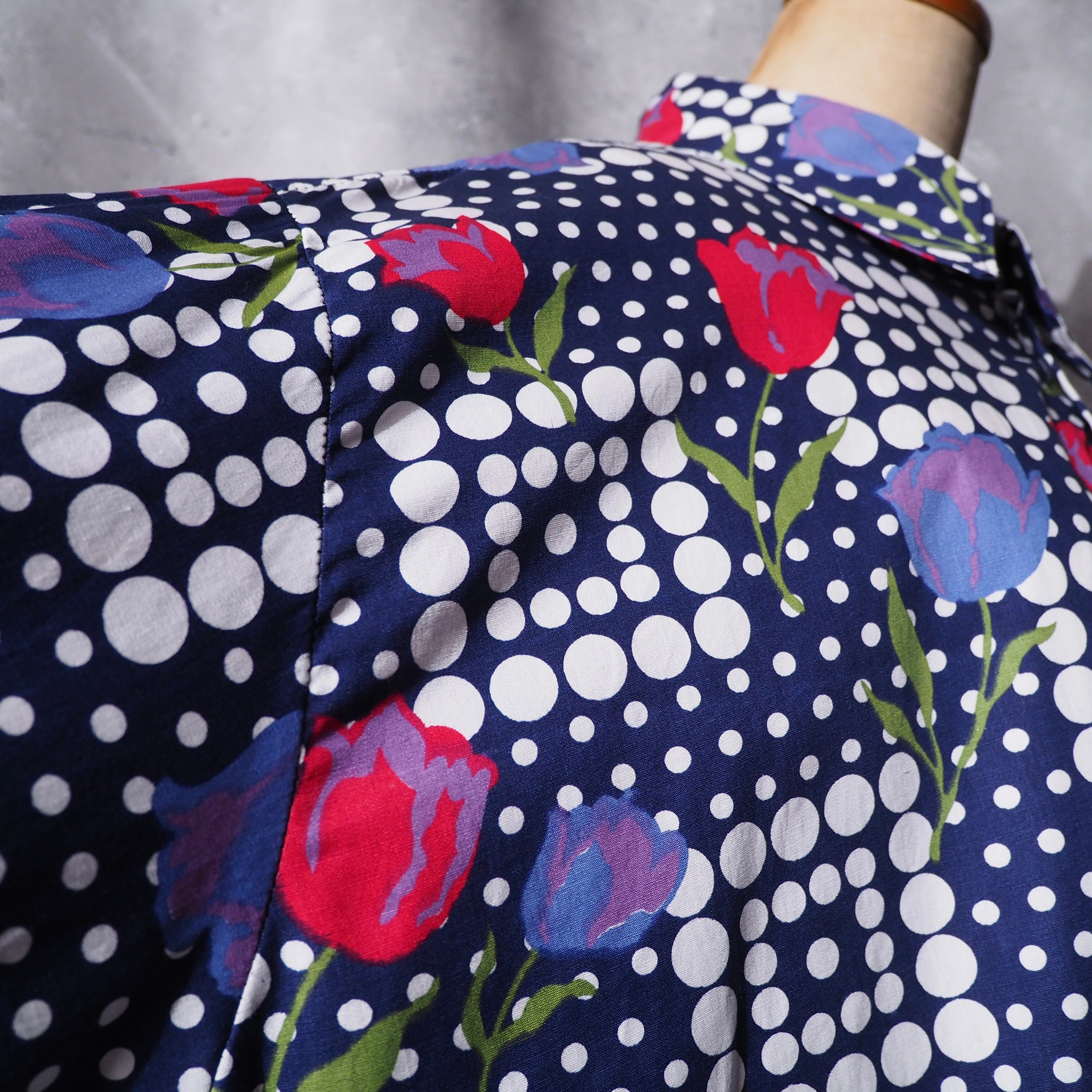 Bewitching flower × Dot pattern design vintage loose silhouette shirt