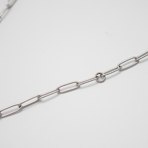ペーパークリップナローチェーントグルネックレス