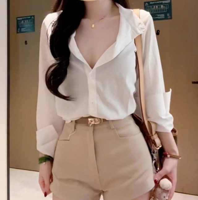 レディース トップス シャツ 長袖 襟付き フェミニン 前開き コンサバ 大人可愛い きれいめ シンプル 上品 おしゃれ クール エレガント 存在感 フォーマル 都会的 ベーシック 無地 春 秋 入学式 入園式 卒業式 卒園式 授業参観 会議 MTG ミーティング プレゼン ママ オフィス ビジネス OL 通勤 レストラン 発表会 プレゼント プチプラ 普段使い 着回し モテ 清楚 インスタ映え 定番 S M L XL 2XL 小さいサイズ 大きいサイズ ビッグ 白 ホワイト ベーシックカラー 春カラー