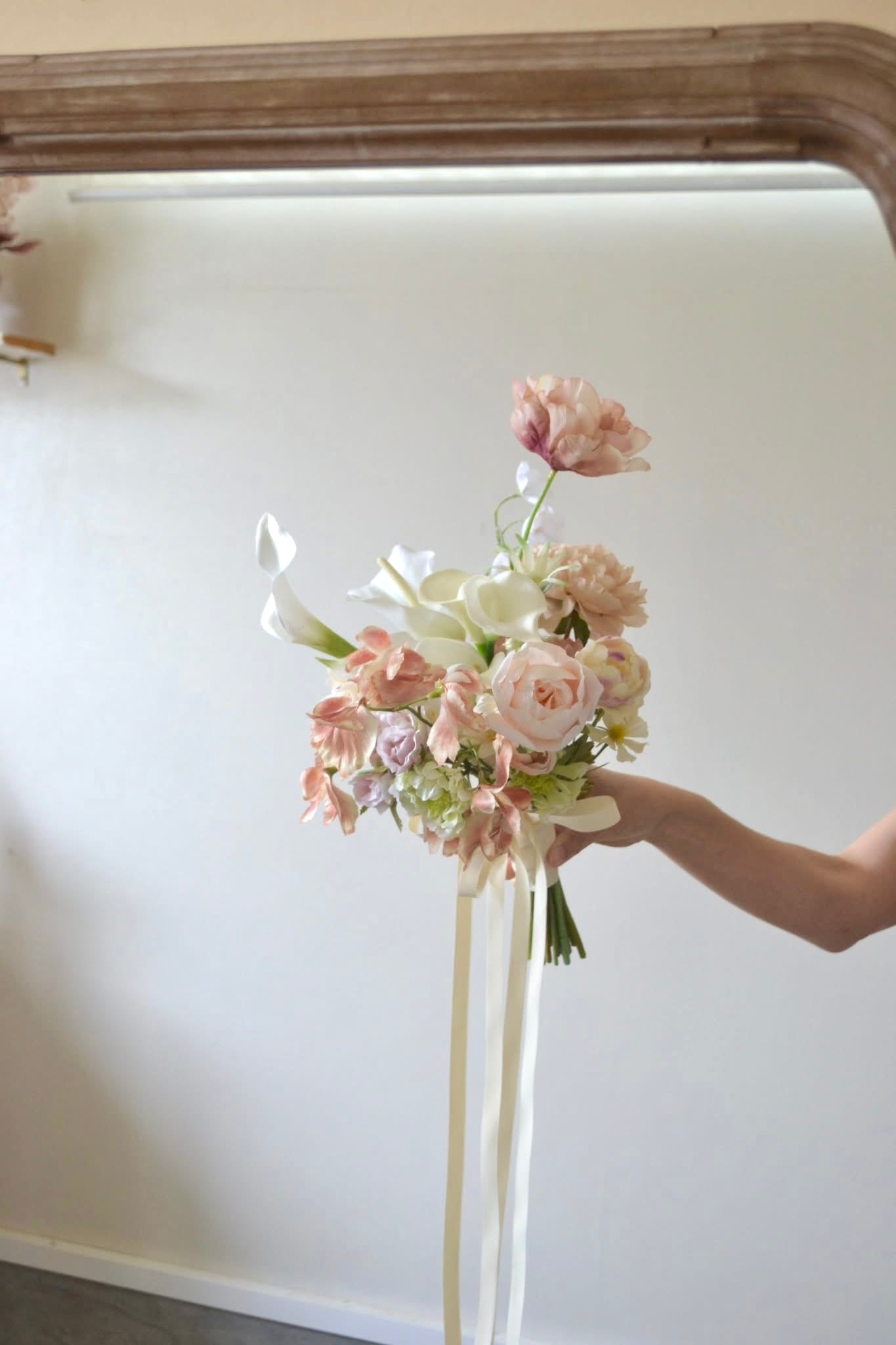 Reserved item桜とファレノのweddingブーケ・ブートニアセット
