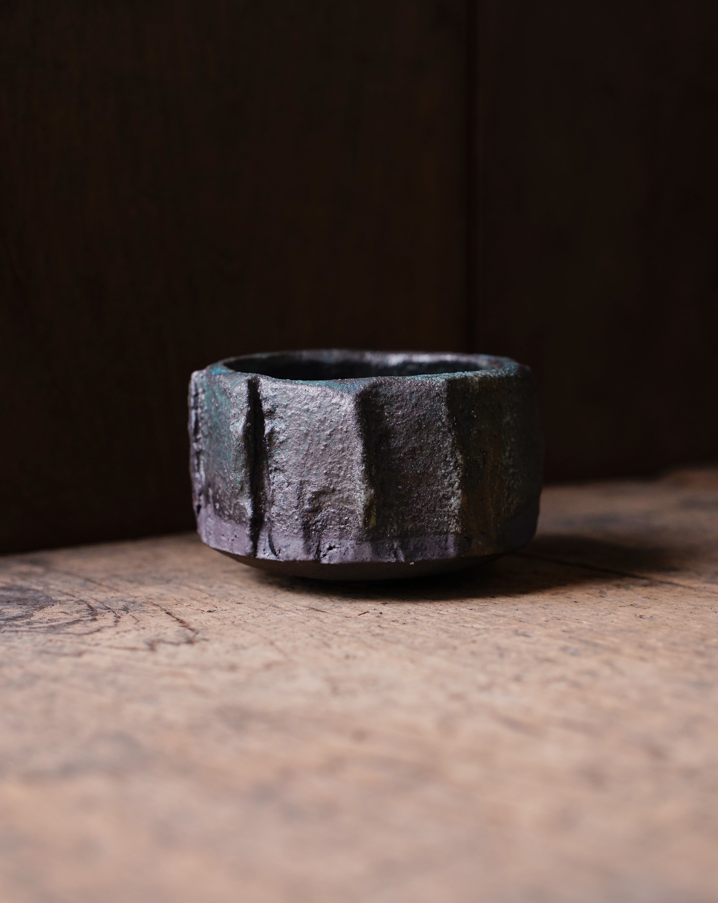 刳貫植木鉢 / 高橋燎