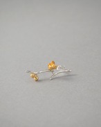 紅梅の花 ピアス