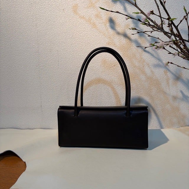 B.stuff　セレモニー対応ハンドバッグ