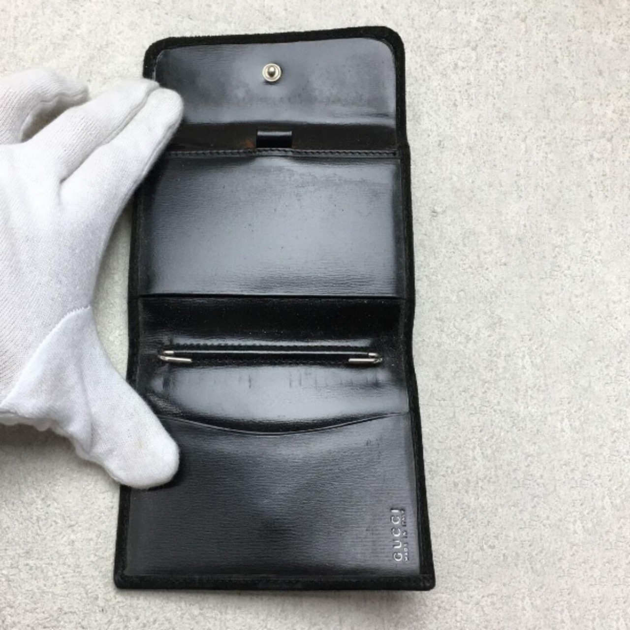 GUCCI(グッチ)ホースビットスウェード手帳/ブラック